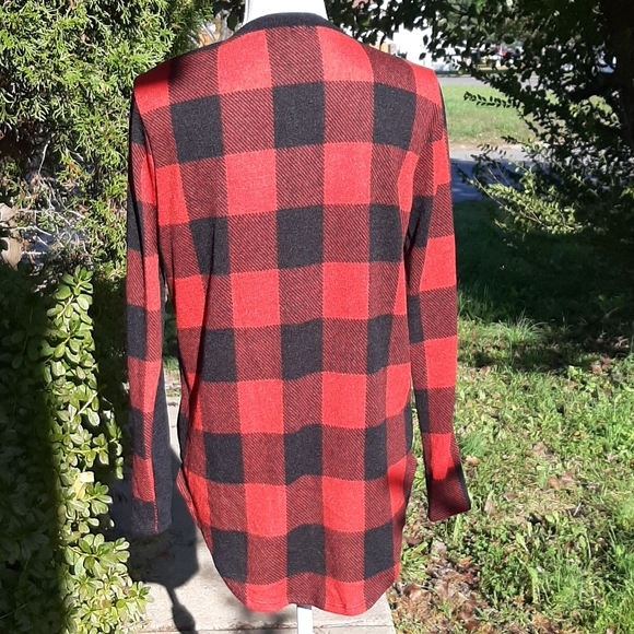 Red & Black Plaid Sweater - Picture 10 of 10